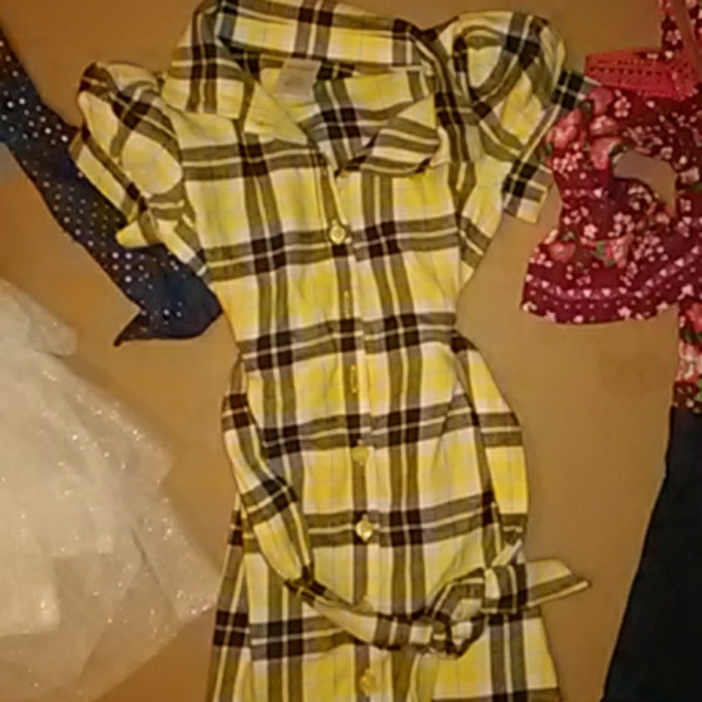 Dresses - Picture 2 of 7